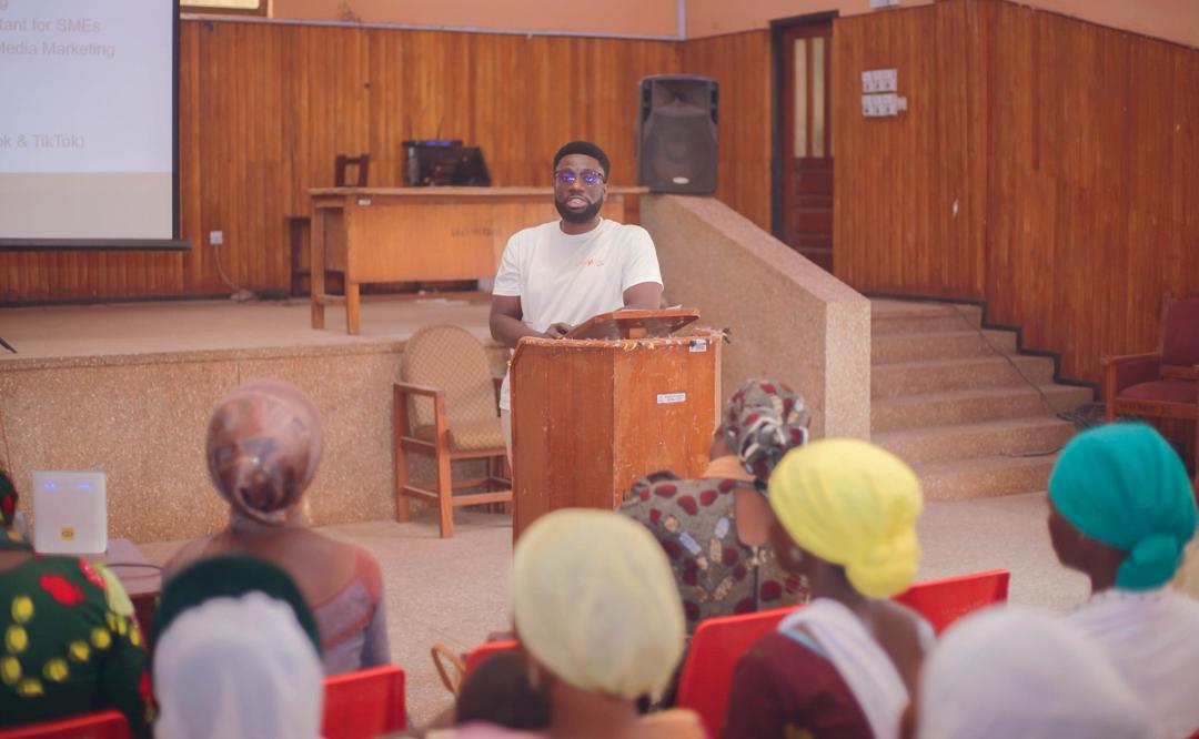 Facilitating an SME workshop on digital skills and marketing